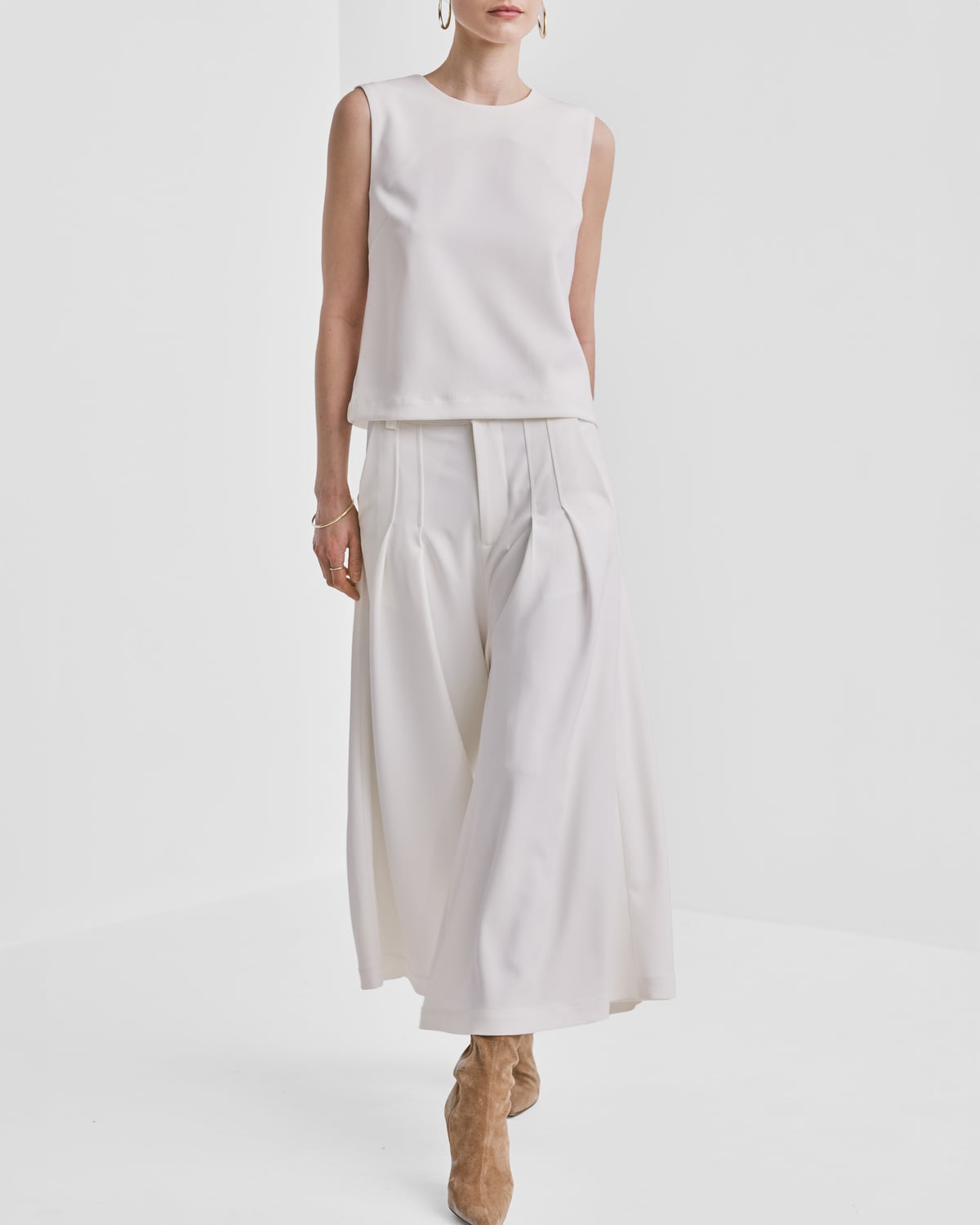 Classique Top, Off White. Image #2