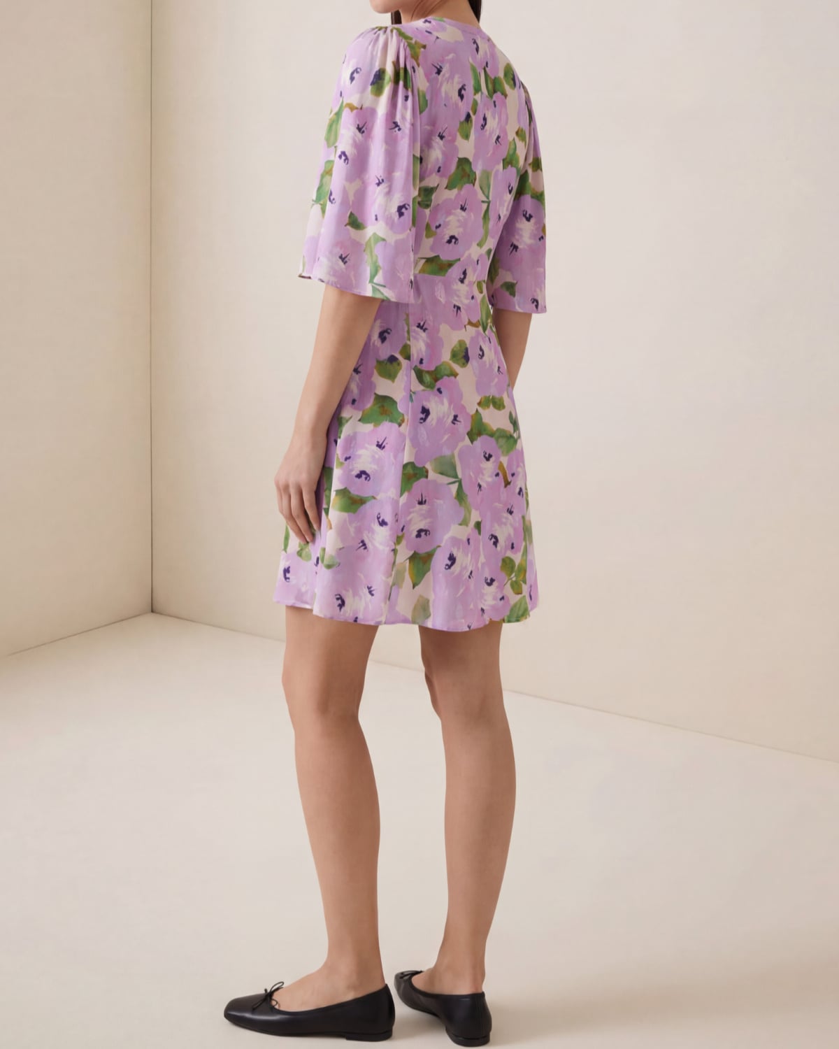 Spring V-Neck Dress, Delicate. Image #3