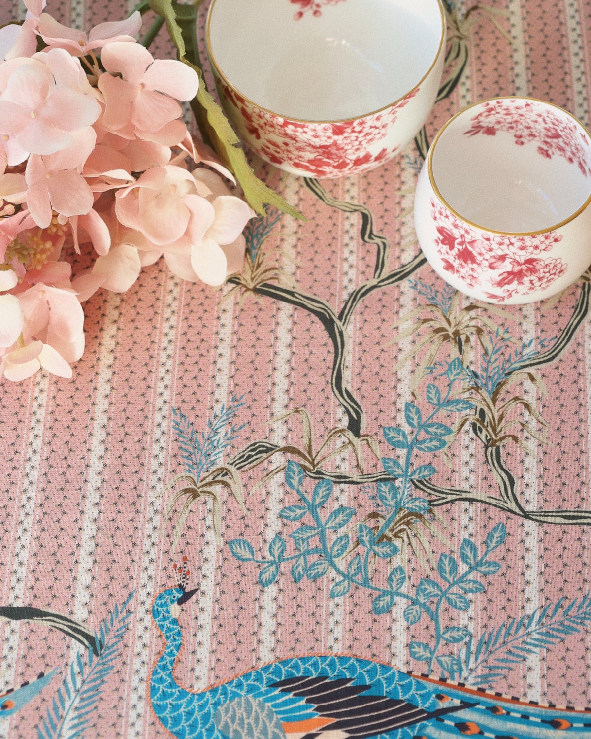 Linen Table Cloth 130x300, Peacock. Image #1