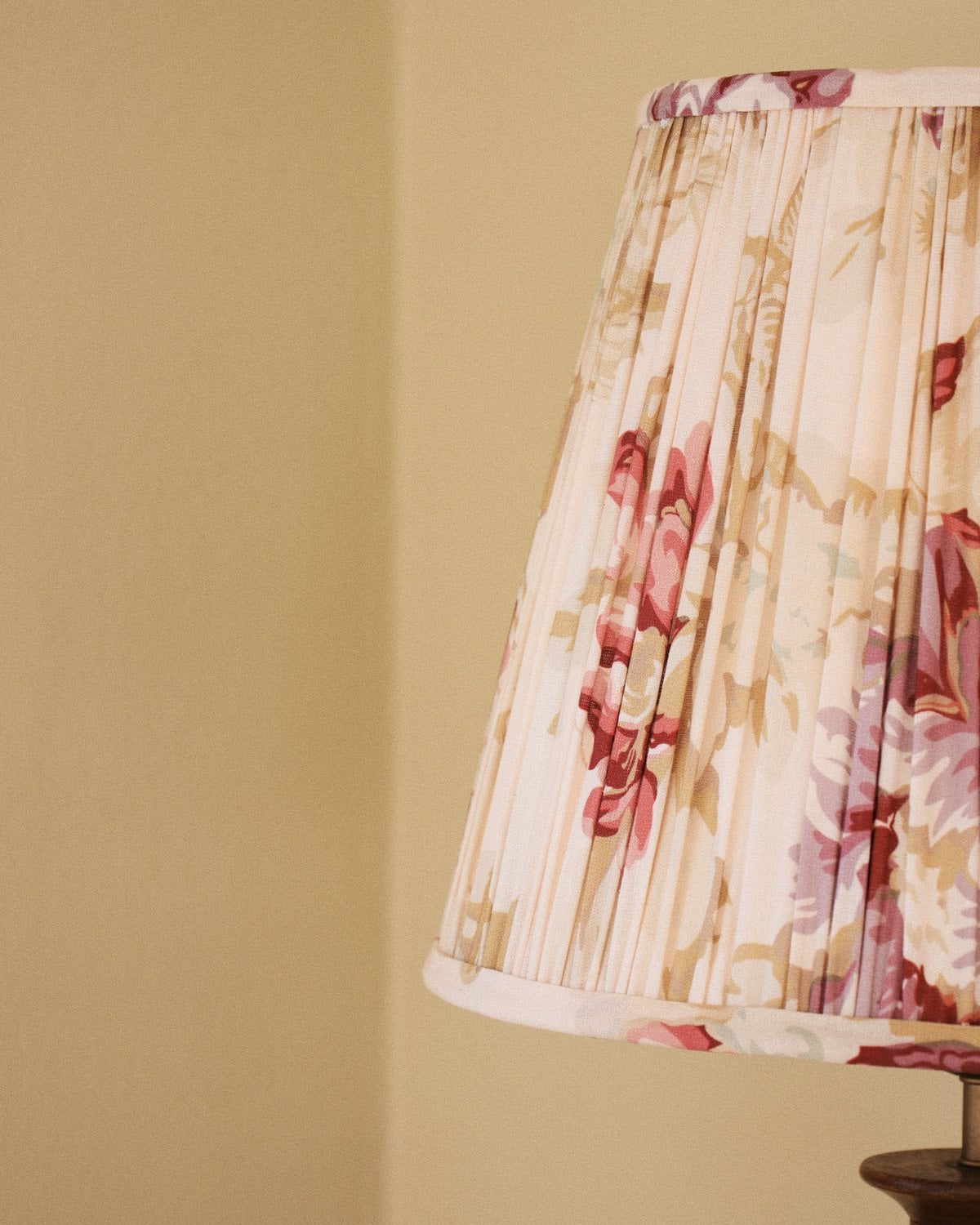 Lampshade Medium, Autumn Flower. Image #4